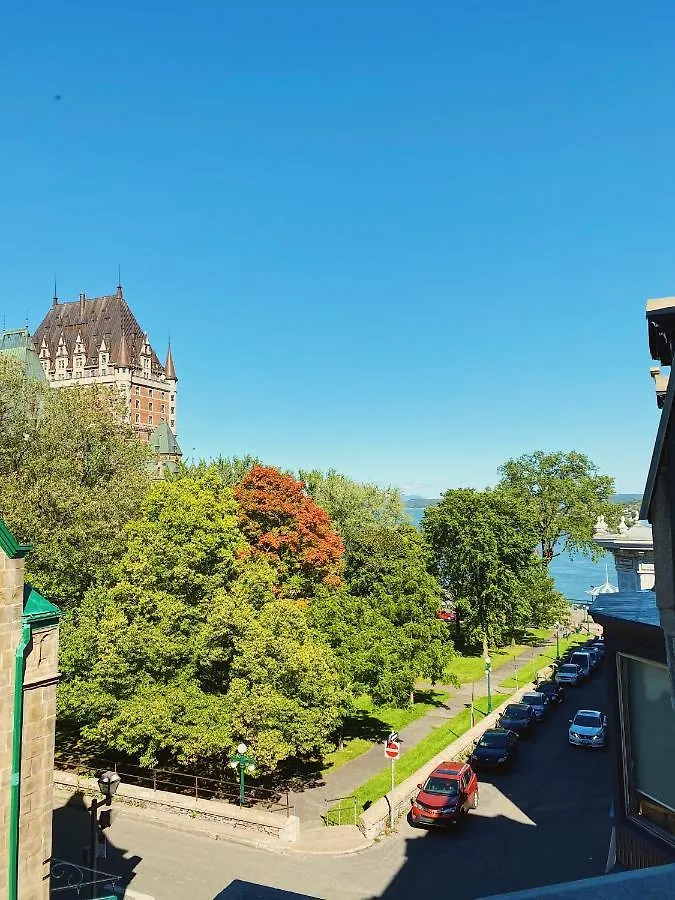 Le Chateau De Pierre Québec Hotel