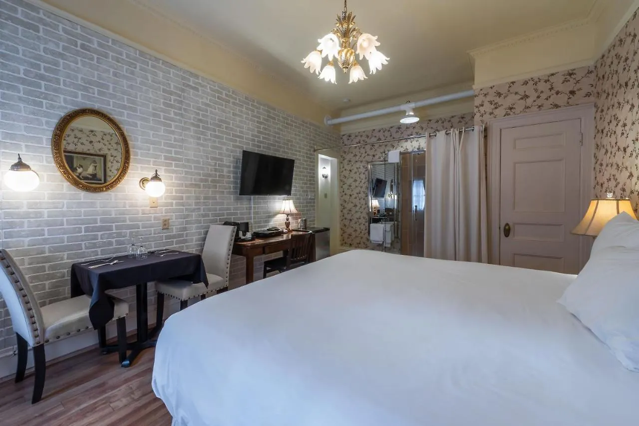 Hotel Le Chateau De Pierre Quebec City